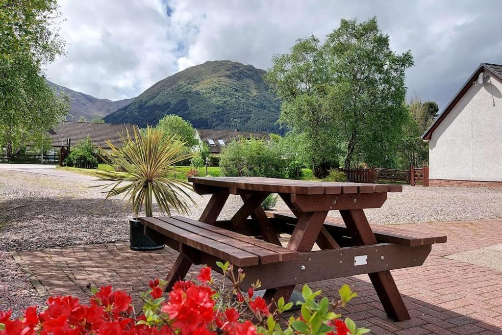 Roe Deer Cottage Near Glencoe Fort William Bagian luar foto