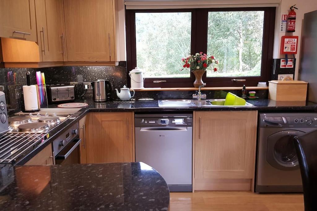 Roe Deer Cottage Near Glencoe Fort William Bagian luar foto